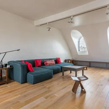 Amazing Flat In Central By Guestready
