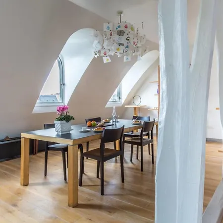 Amazing Flat In Central By Guestready